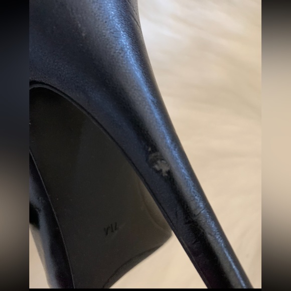 GUESS Black Leather Buckle High Heel Bootie Shoes Women’s NWOT Size 7 - Picture 10 of 12